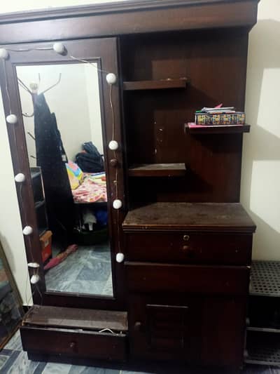 dressing table
