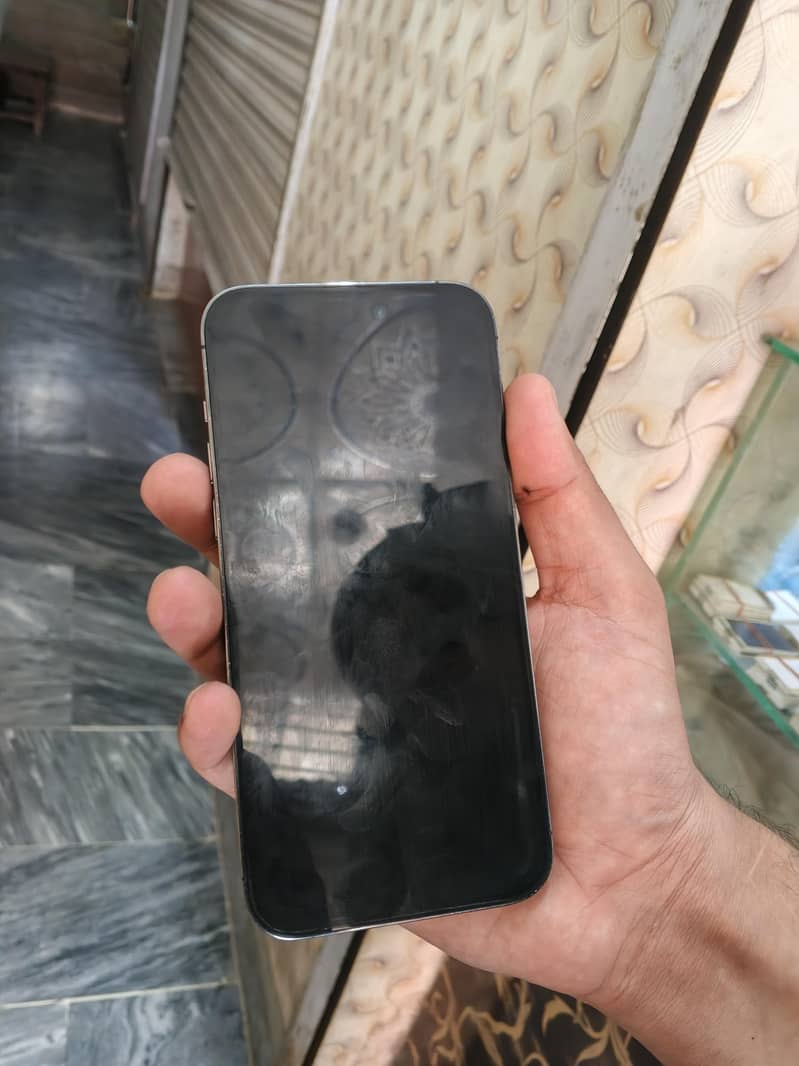 Apple iPhone 14 Pro Max 7