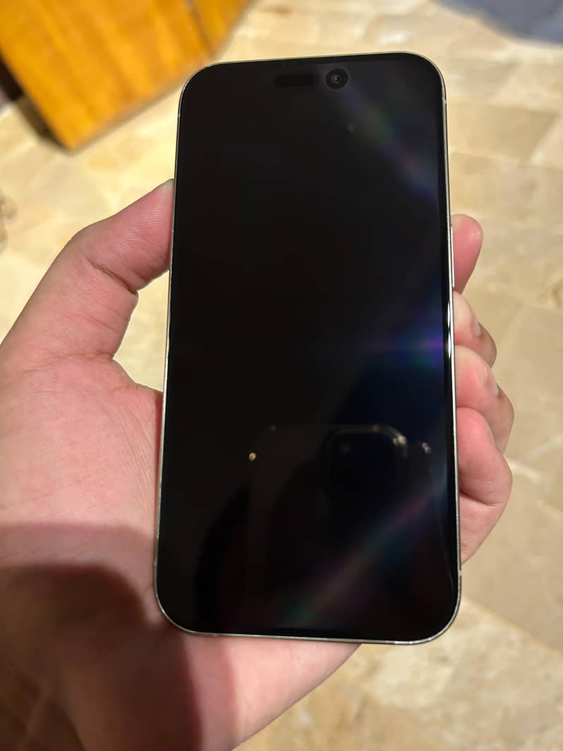 Apple iPhone 15 Pro 1