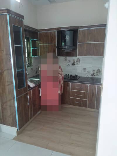 7 MARLA DOUBLE STORY HOUSE FOR RENT