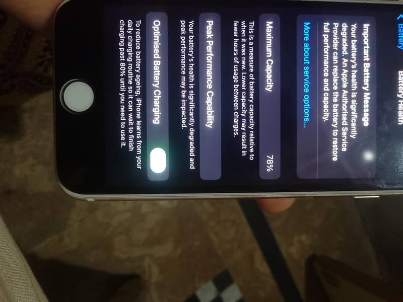Apple iPhone 7 4