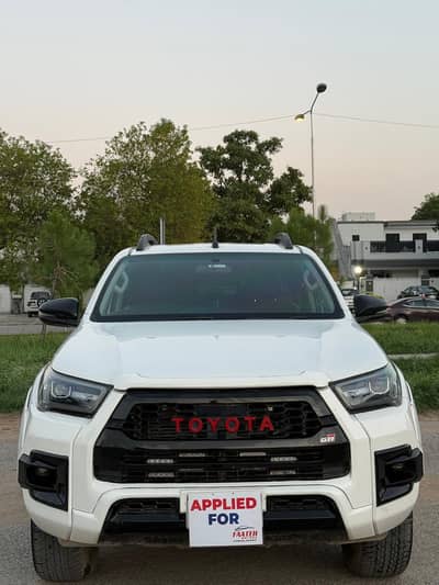 Toyota Hilux Rivo  2018