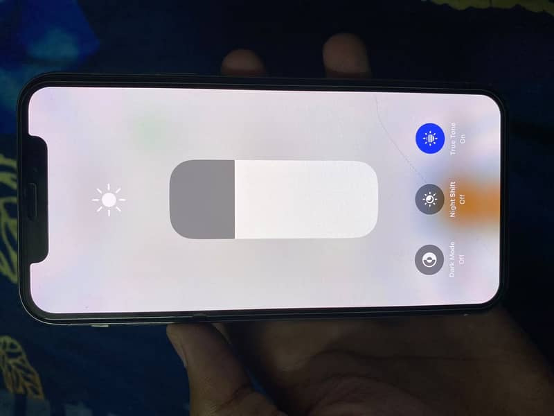 Apple iPhone X 4