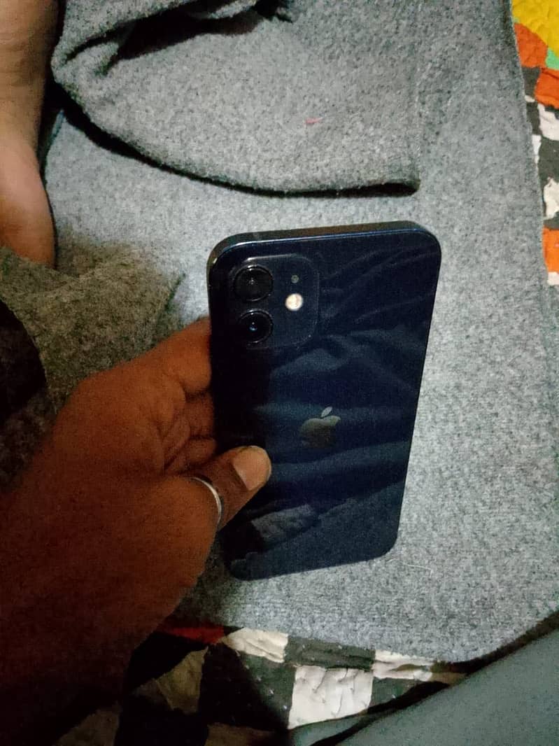 iPhone 12 2