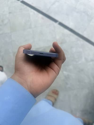Apple iPhone 12