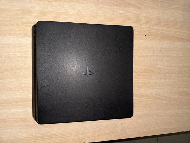 PS4 Slim 500 GB 0
