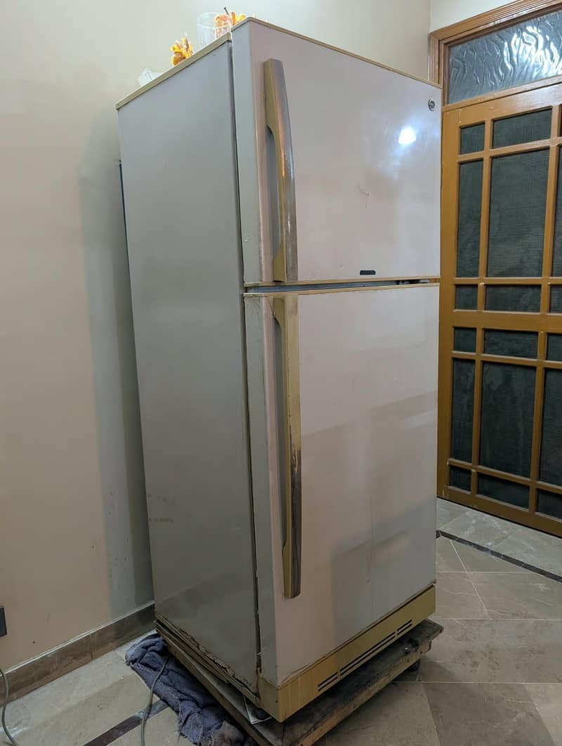 Refrigerator 0