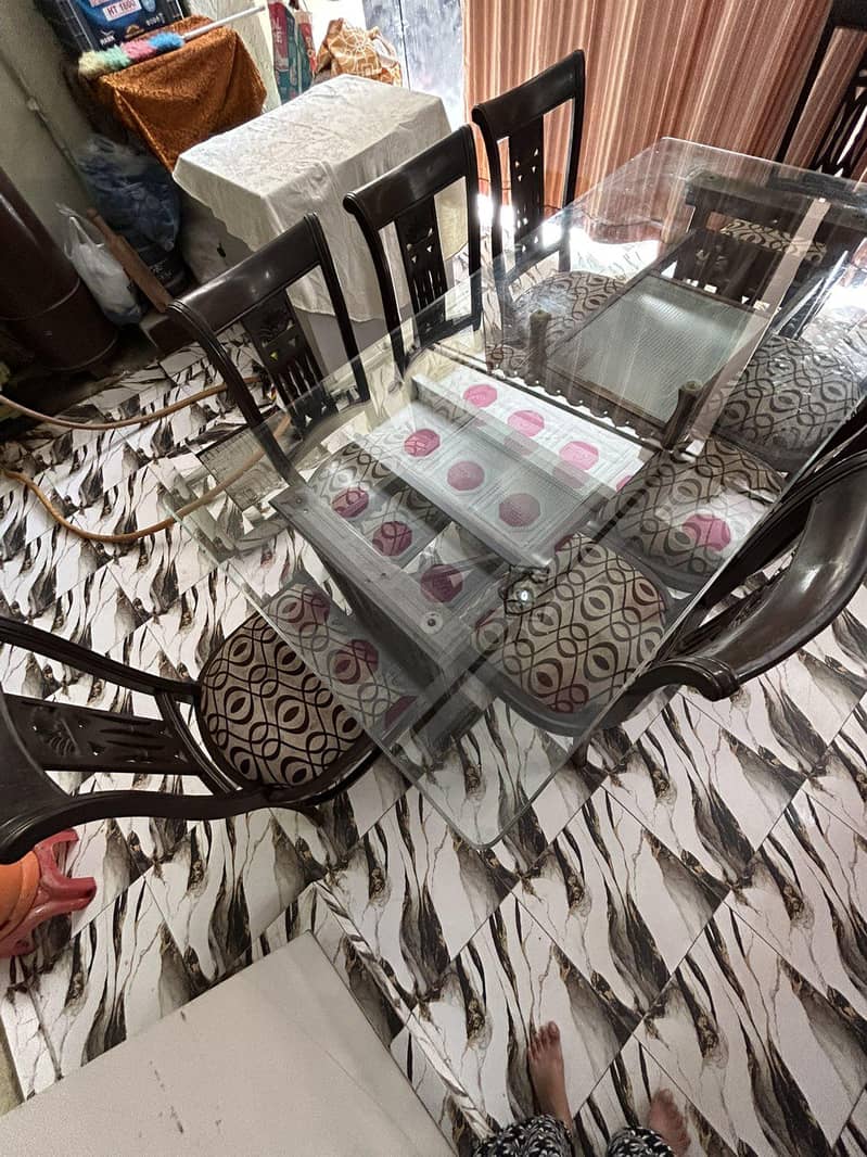 Dining table 4
