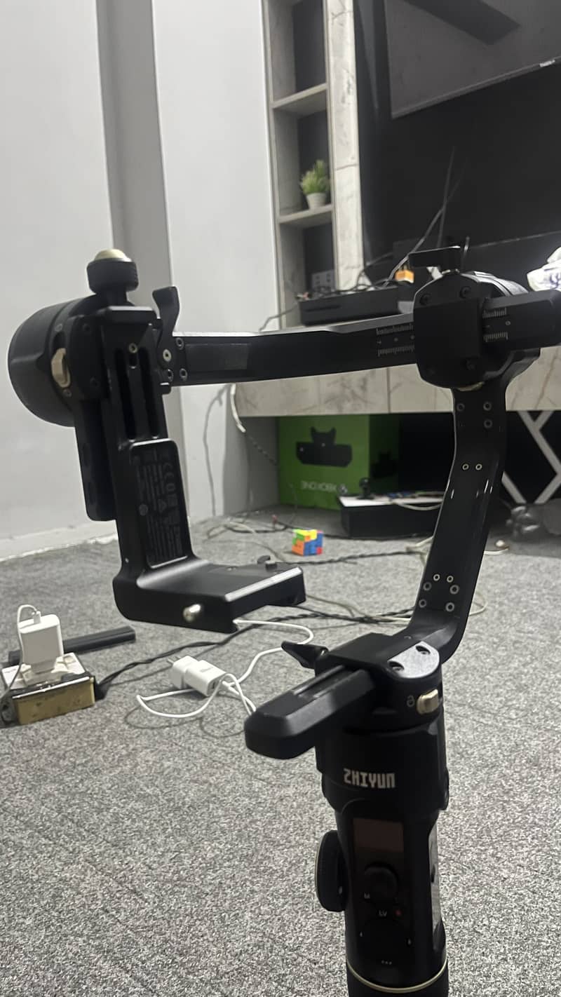 Crane 2S 0