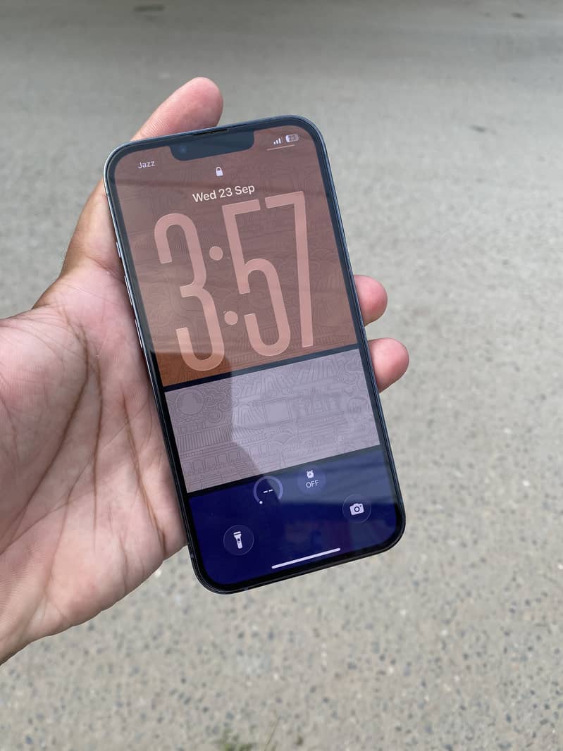 Apple iPhone 13 Pro 3