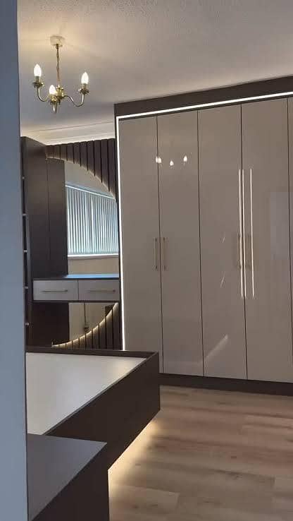 cupboard,wardrobe 11