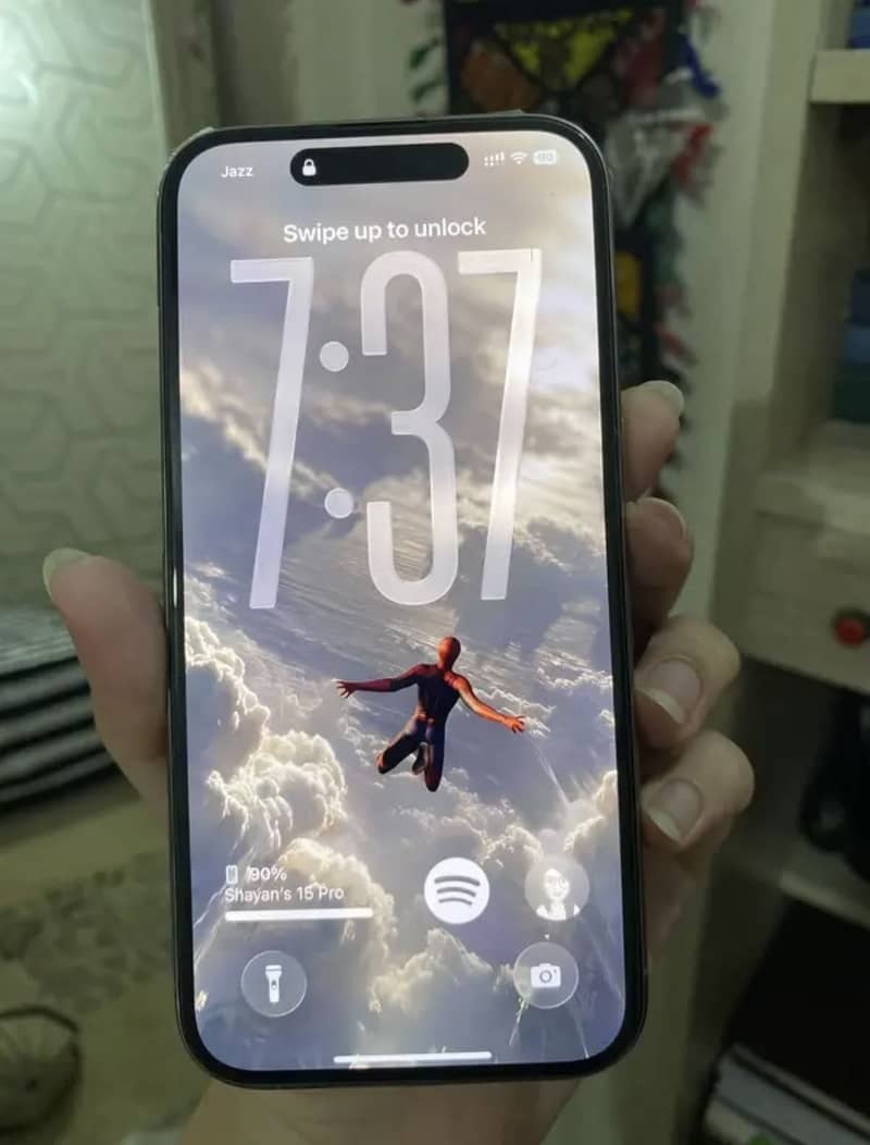 Apple iPhone 15 Pro 2