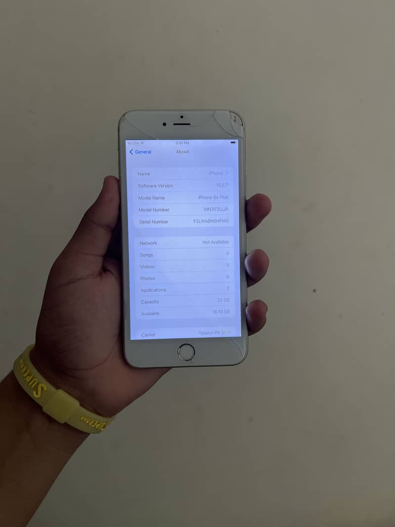 Apple iPhone 6S Plus 3