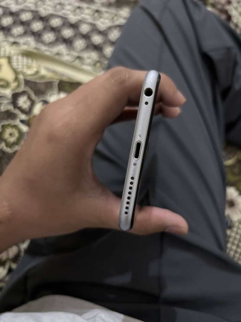 Apple iPhone 6 plus 4