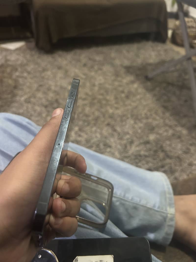 Apple iPhone 12 Pro Max 2