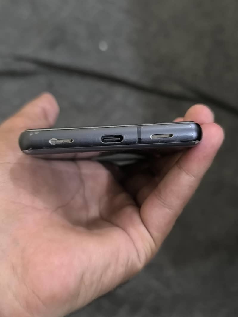 Google pixel 7a 4
