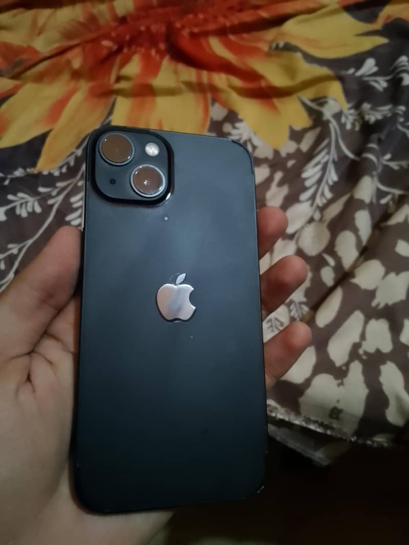 Apple iPhone 13 5