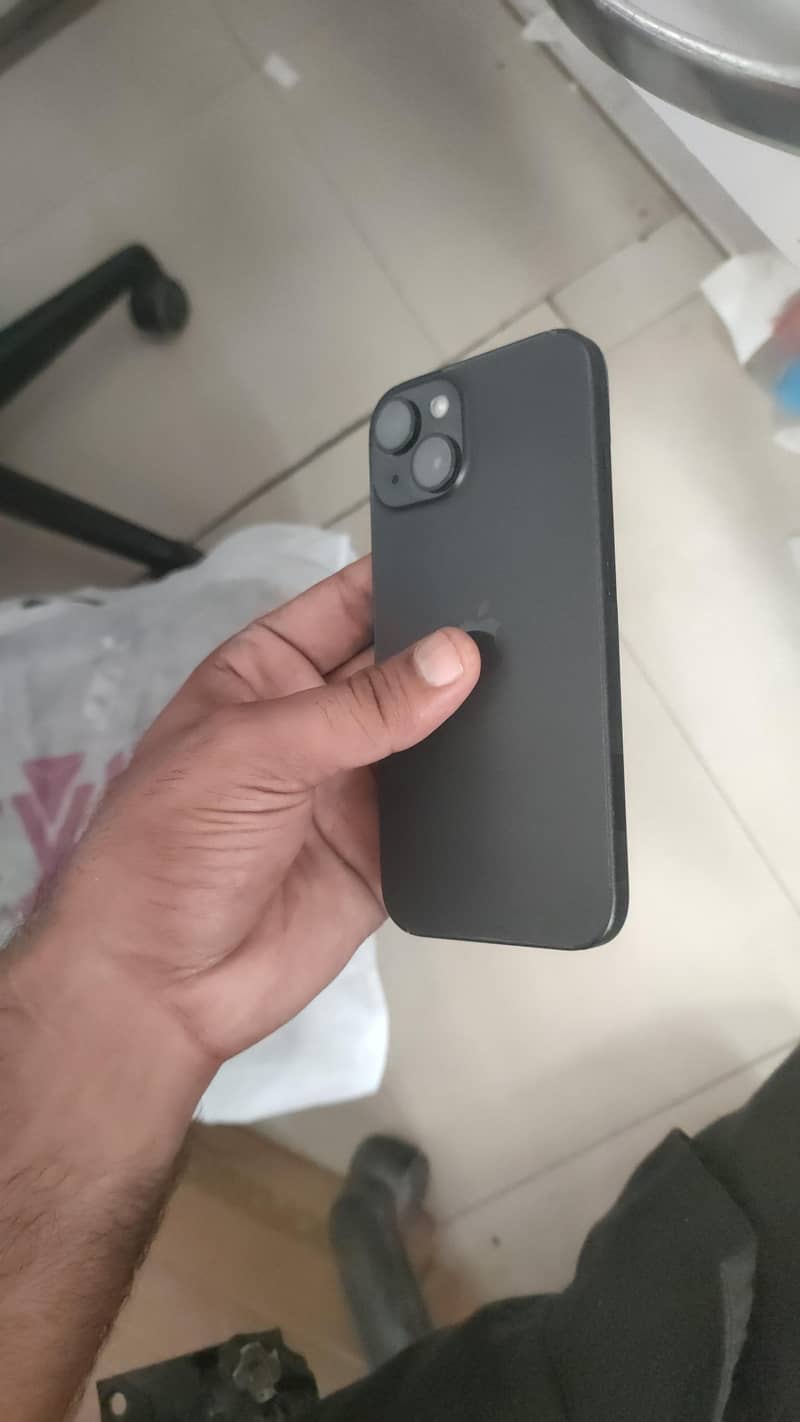 Apple iPhone 15 3