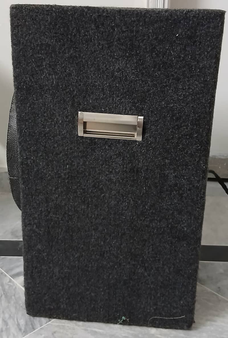 Woofer & amplifier 1