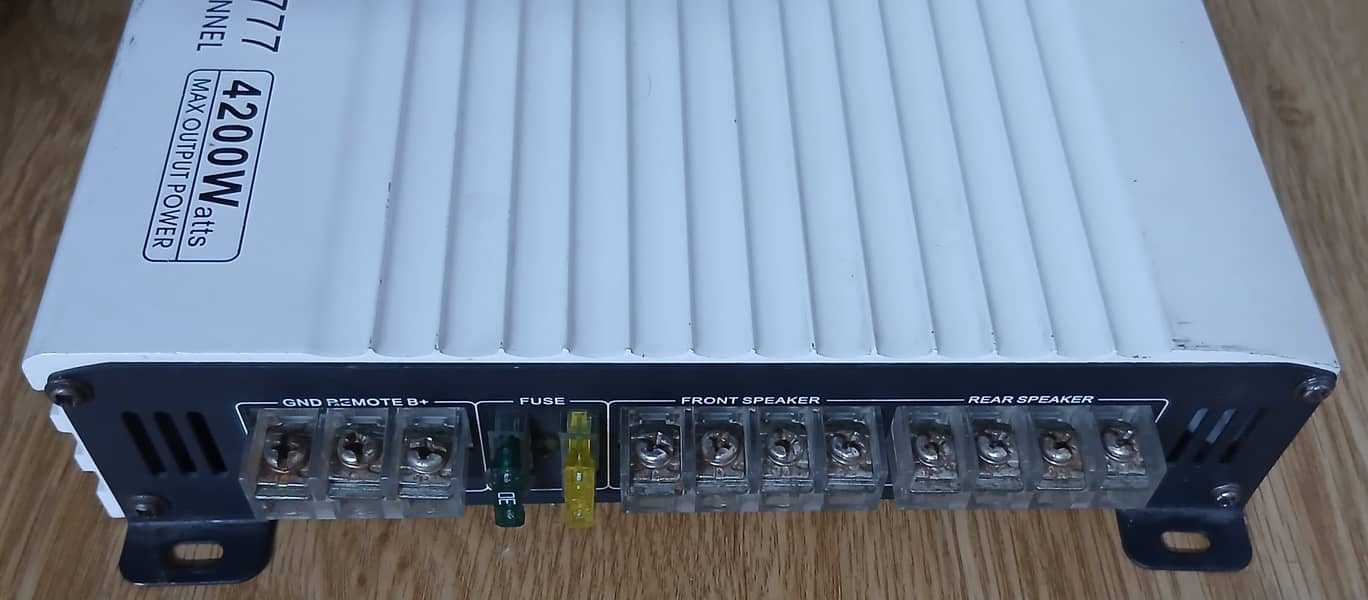 Woofer & amplifier 4