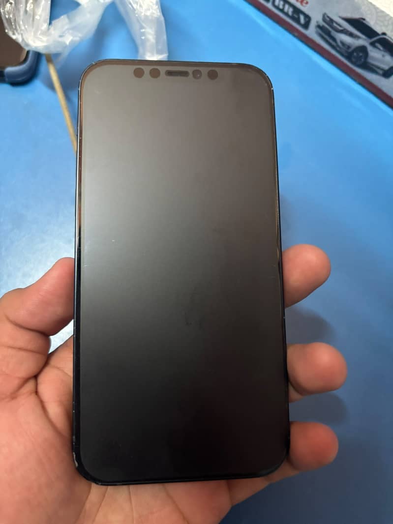 Apple iPhone 12 3