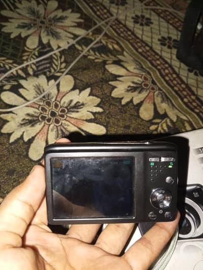 GE J1458W digital camera (Exchange possible)read ad. . .