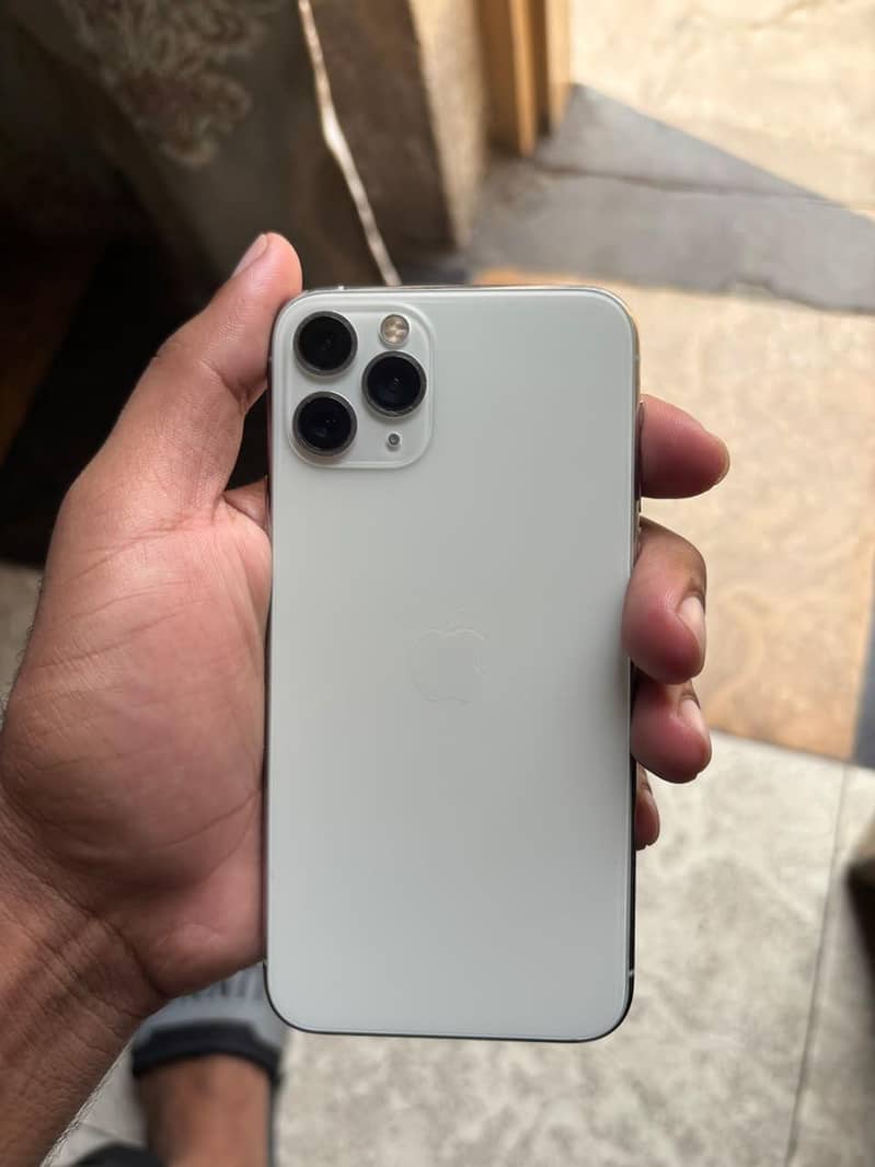 Apple iPhone 11 Pro 0