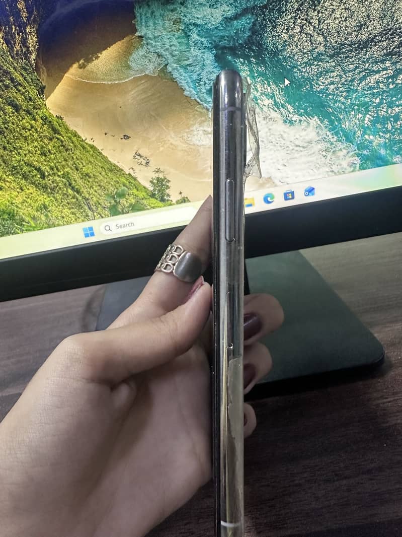 Apple iPhone X 10/10 condition 2