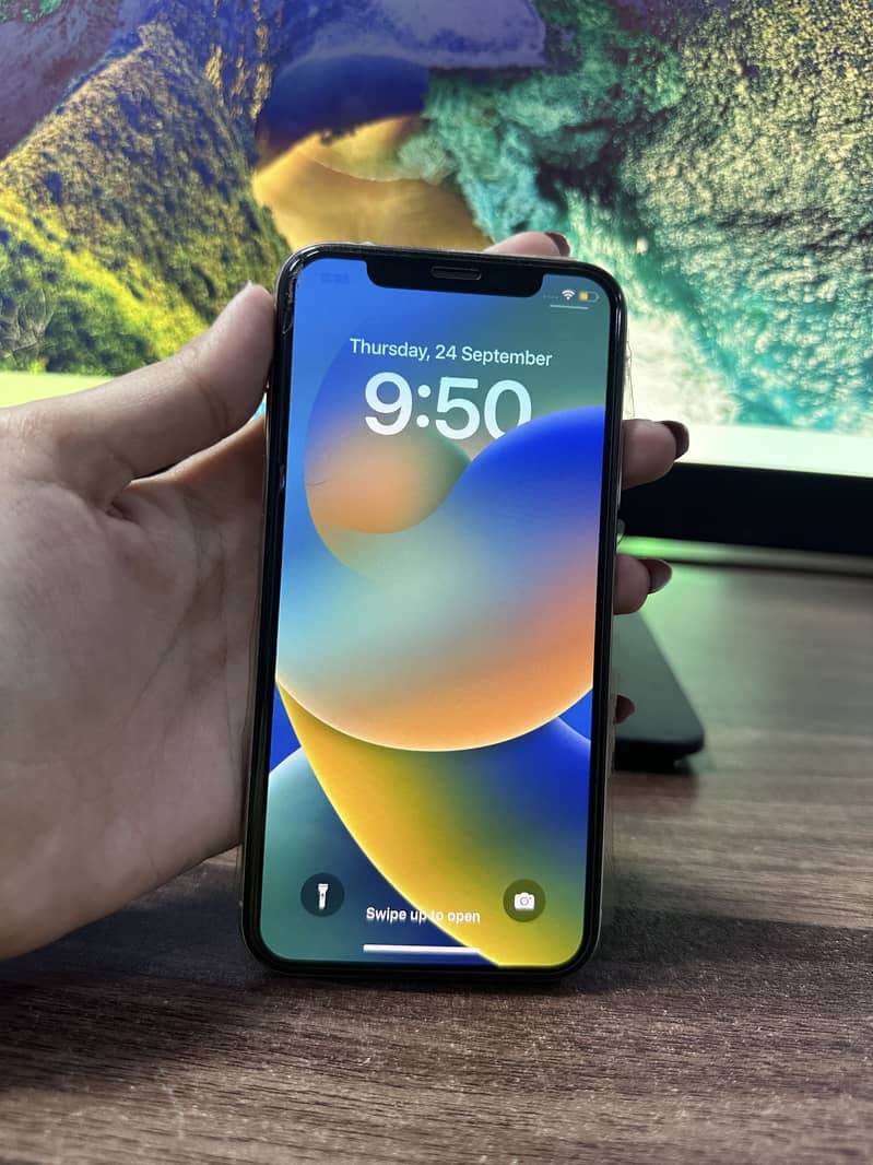 Apple iPhone X 10/10 condition 3