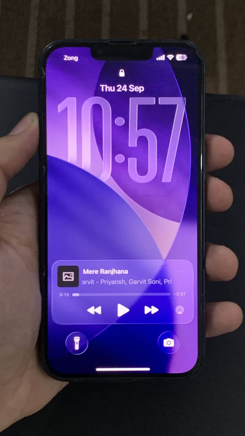 Apple iPhone 13 3
