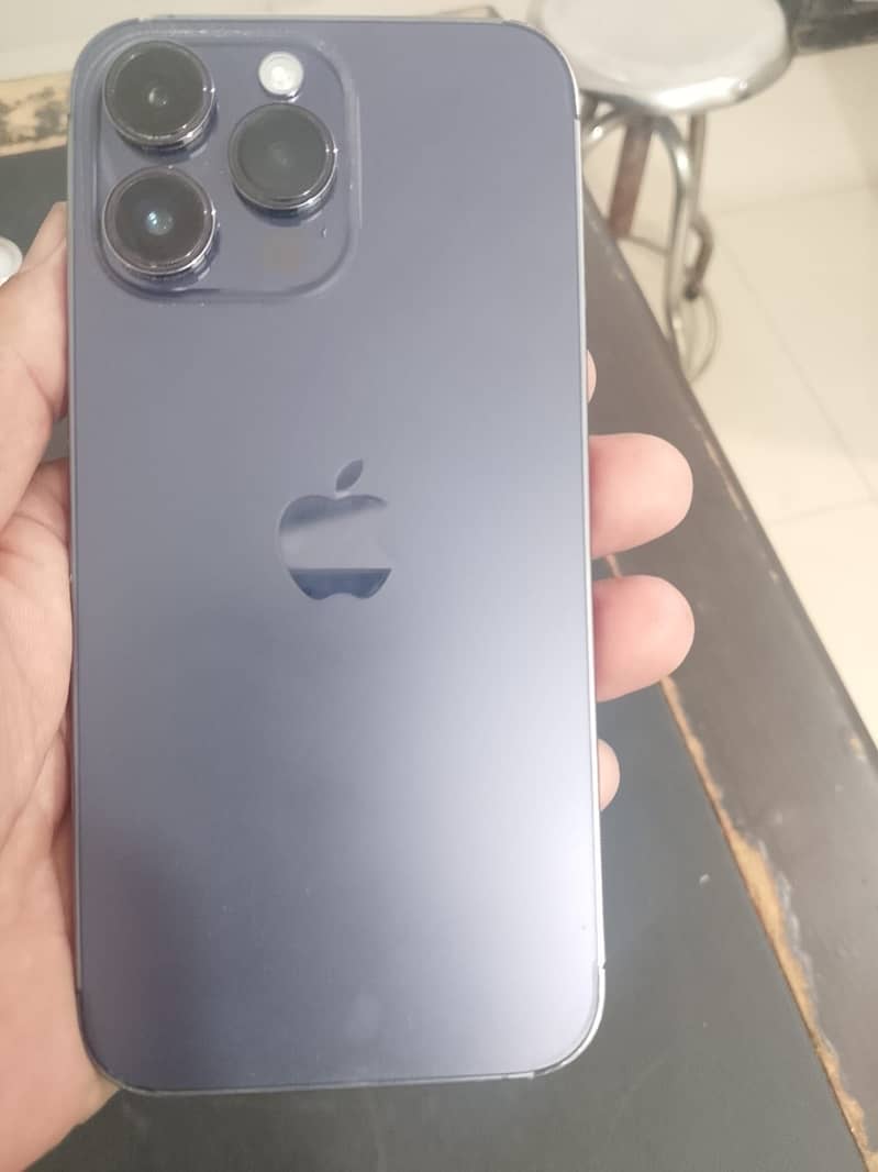 Apple iPhone 14 Pro Max 0