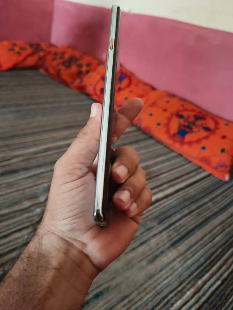 Tecno CAMON 40 Pro 2