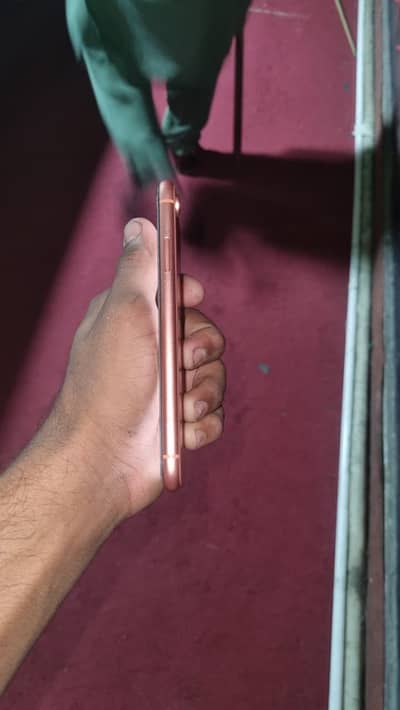 Apple iPhone XR