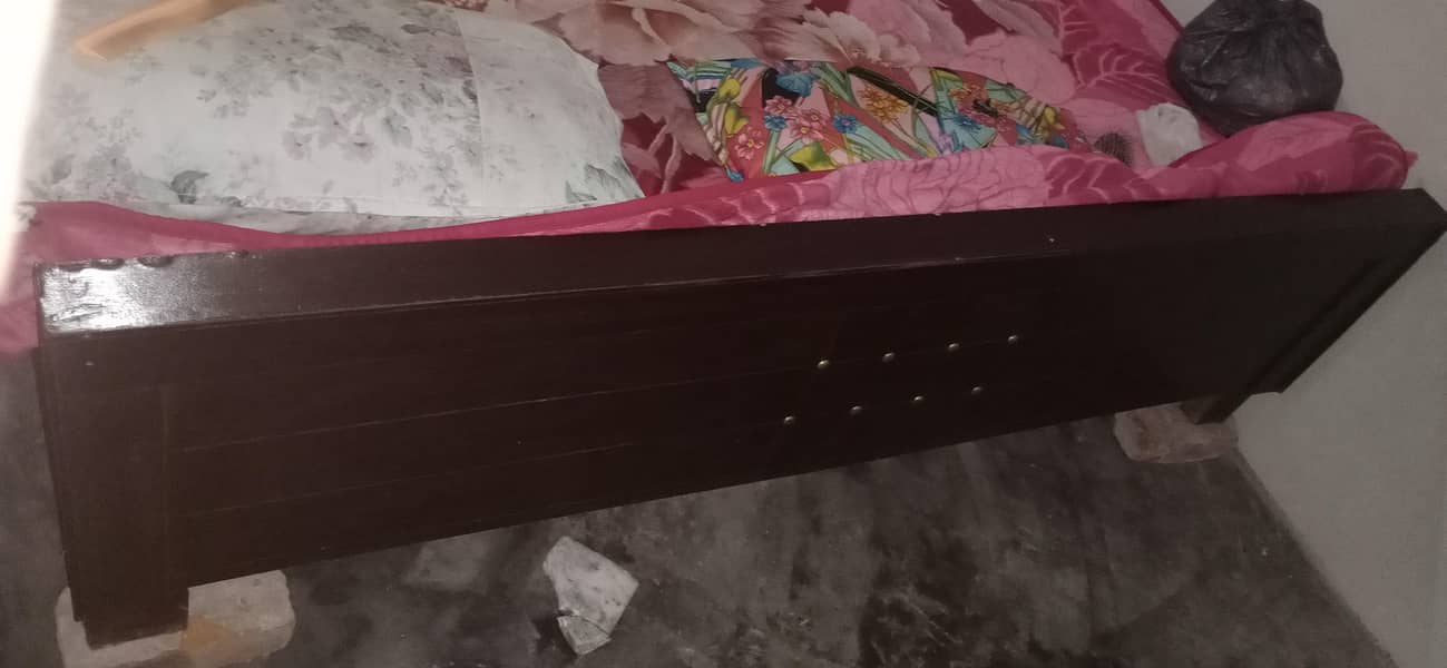 بالکل نیا لکڑی کا ڈبل بیڈ — صرف 15,000 روپے | COD 2