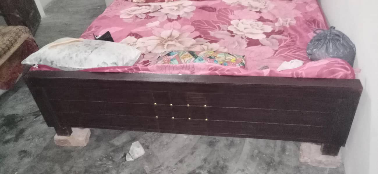 بالکل نیا لکڑی کا ڈبل بیڈ — صرف 15,000 روپے | COD 3