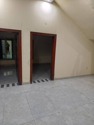 EXCELLENT CONDITION SITUATED MAIN ROAD DIAMOND CITY