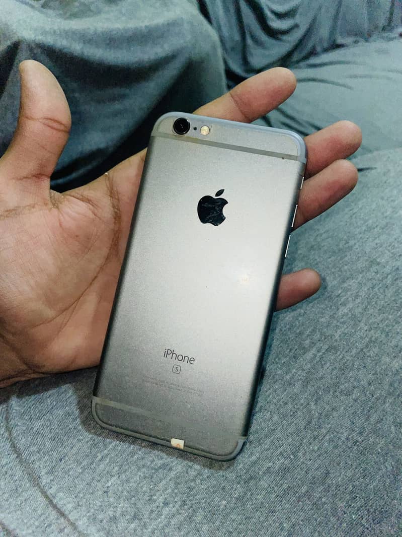 Apple iPhone 6S 0