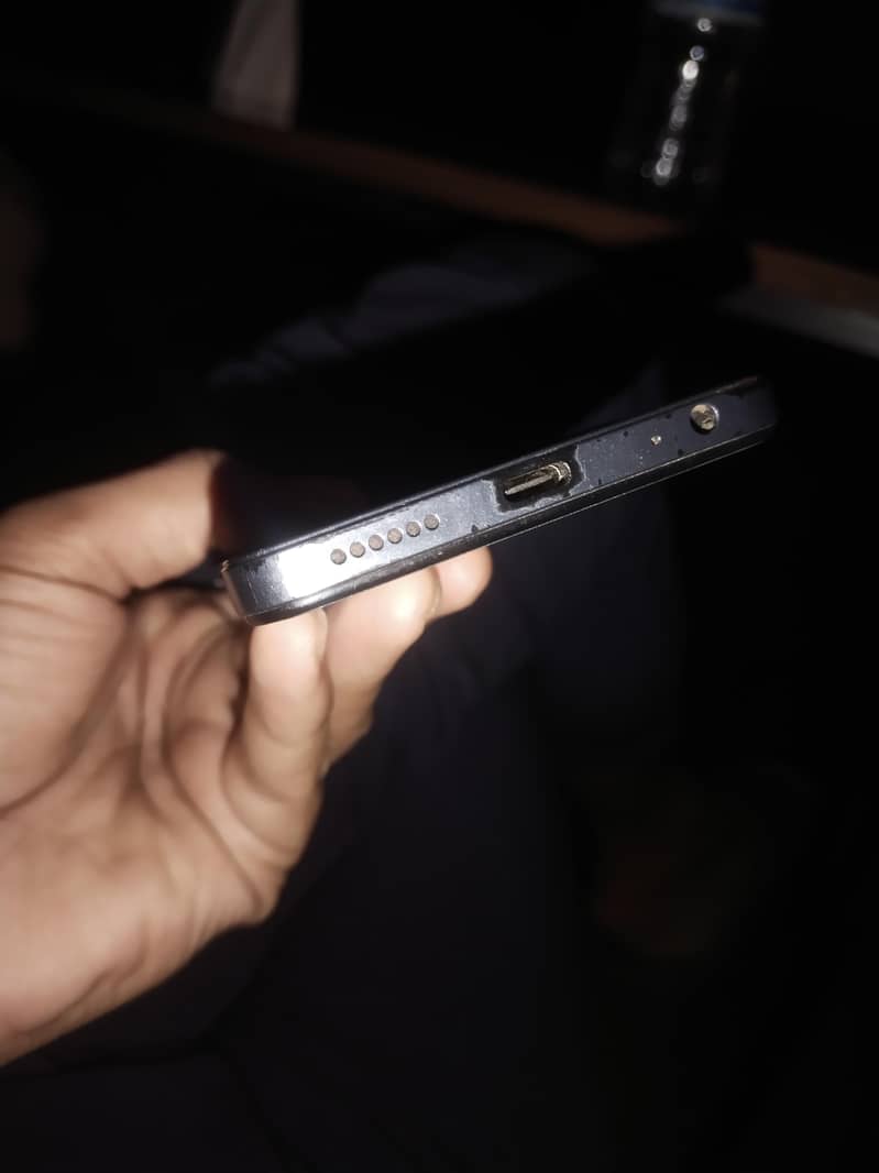 Tecno Spark 20C 3