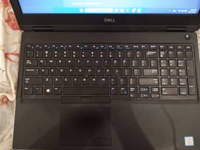 Dell preciaion 7530 i7 8th gen