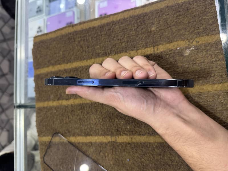 Apple iPhone 12 Pro Max 7