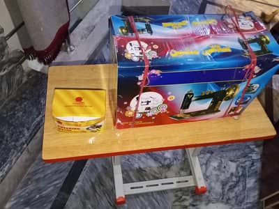 COMPLETE SEWING MACHINE SET WITH TABLE STAND AND ELECTRIC MOTOR UNUSED