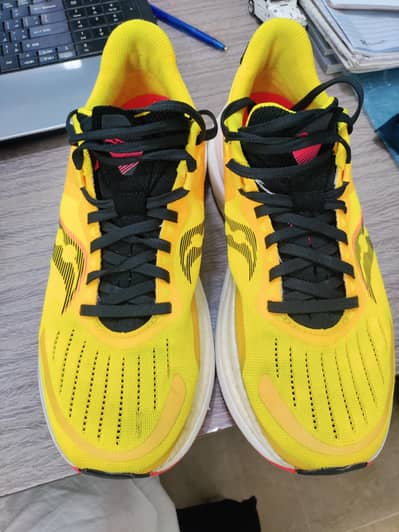 Saucony Tempus Running Shoe 44