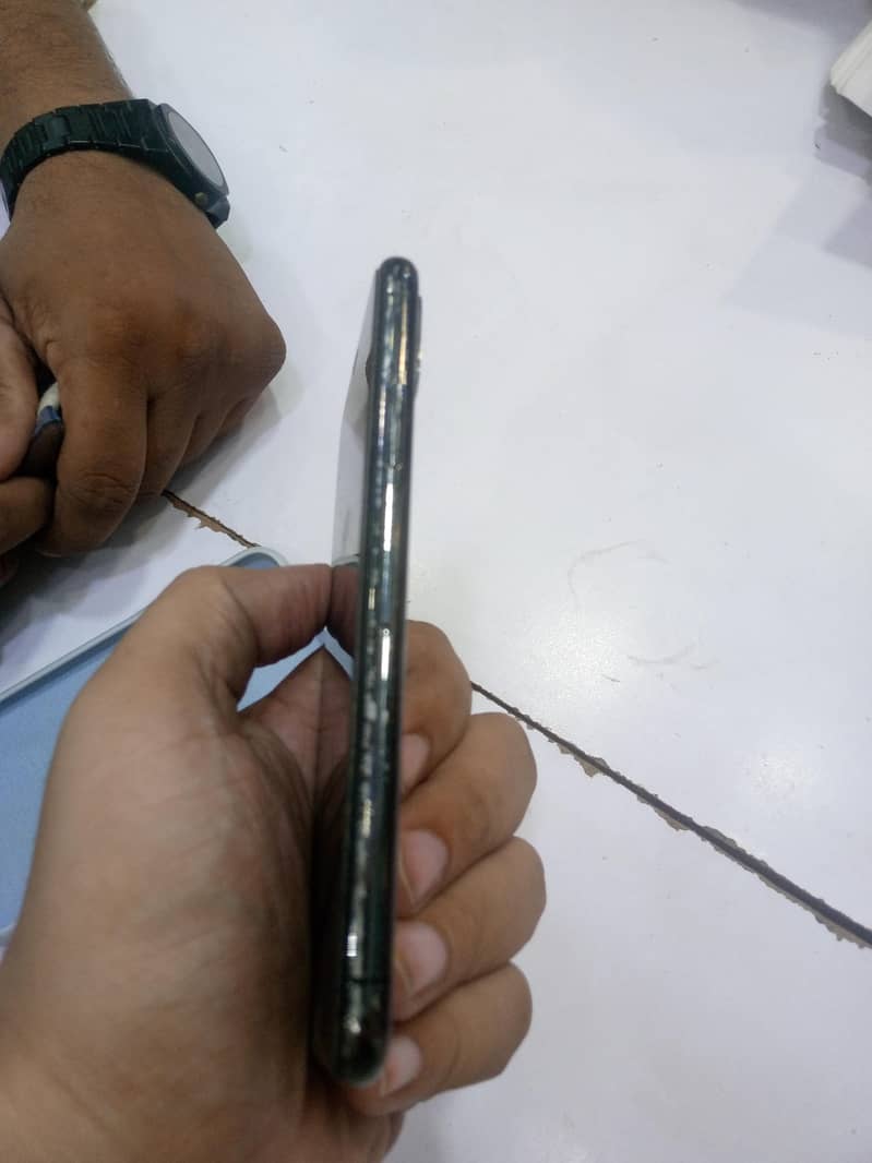 Apple iPhone X 2