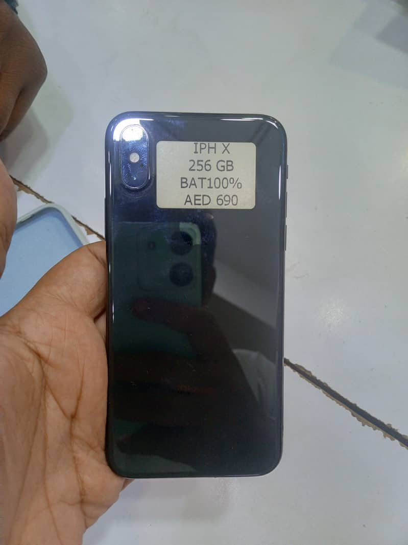 Apple iPhone X 5