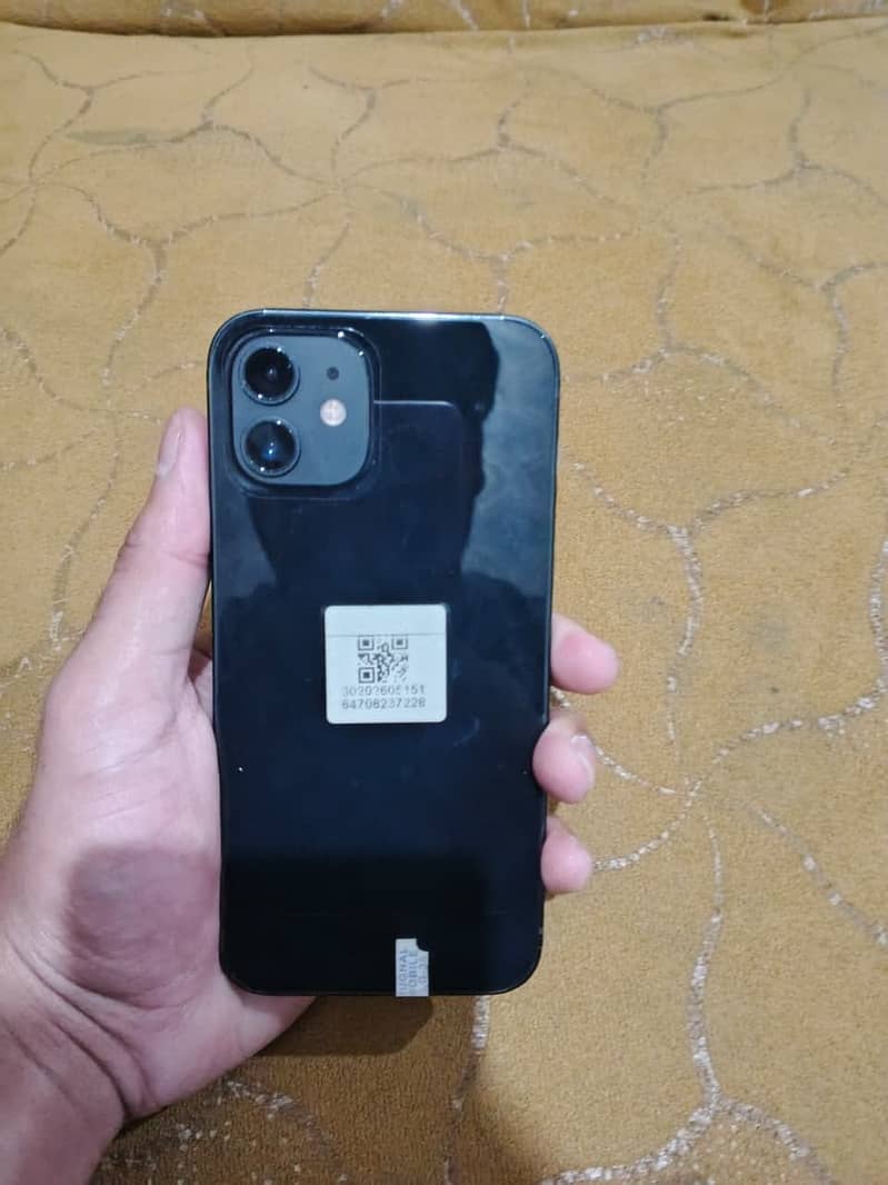 Apple iPhone 12 3