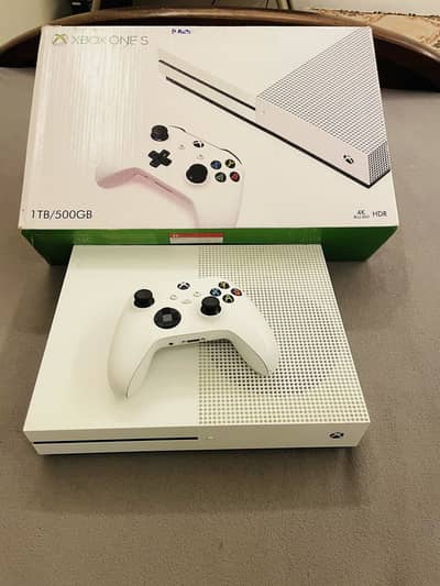 Xbox one s 1tb with box