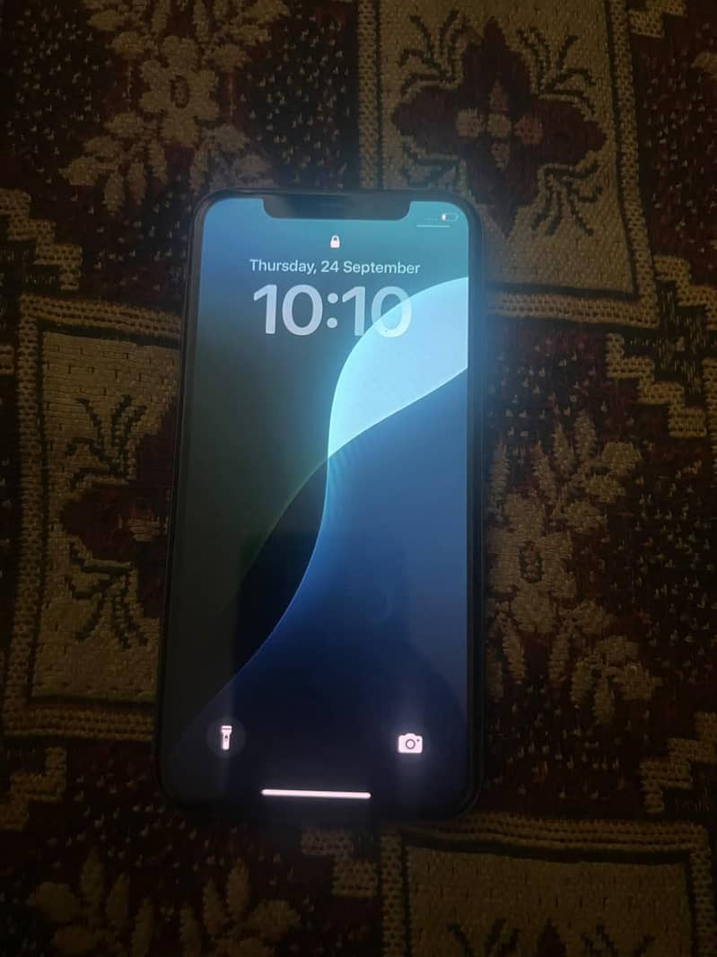 Apple iPhone XS 7