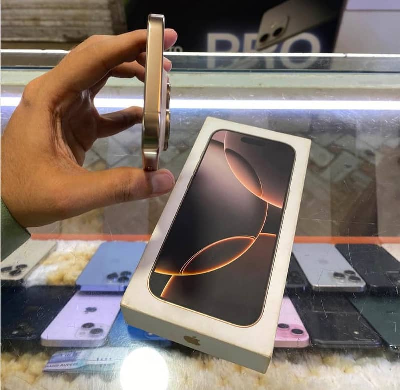 Apple iPhone 16 Pro 3