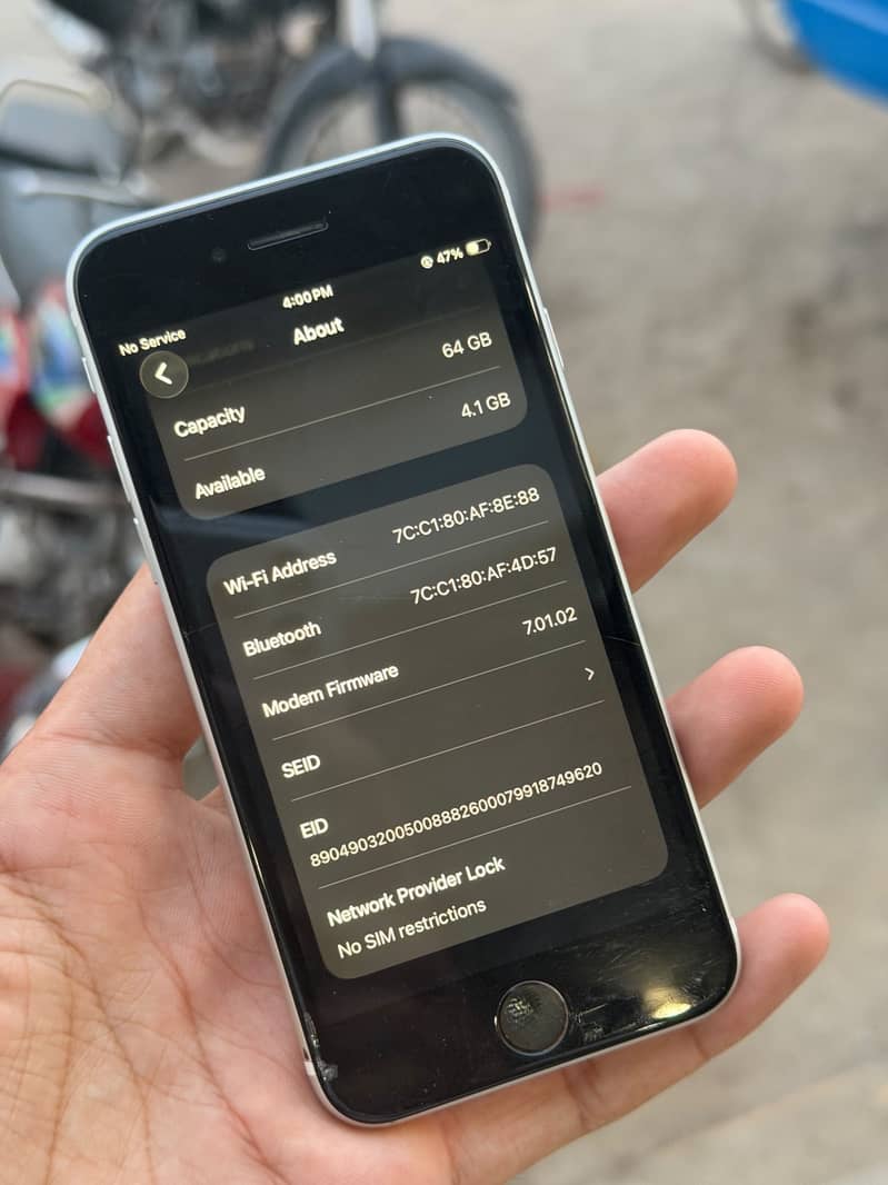 Apple iPhone SE 3
