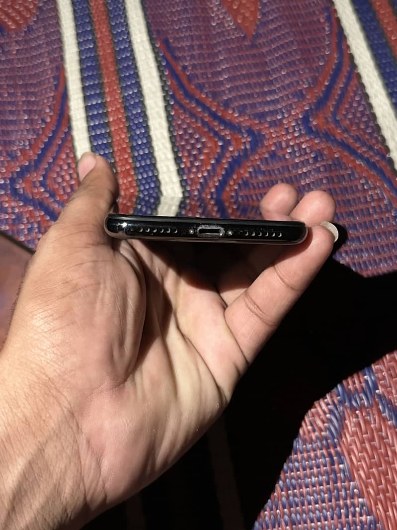 Apple iPhone X 2